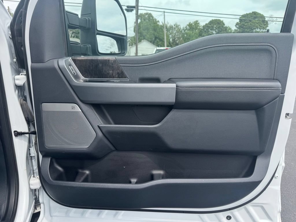 Certified 2024 Ford F250 Lariat w/ Lariat Ultimate Package AWD/4WD image 15
