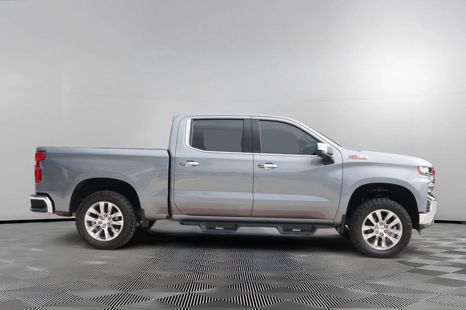 Used 2019 Chevrolet Silverado 1500 LTZ w/ LTZ Premium Package AWD/4WD image 4