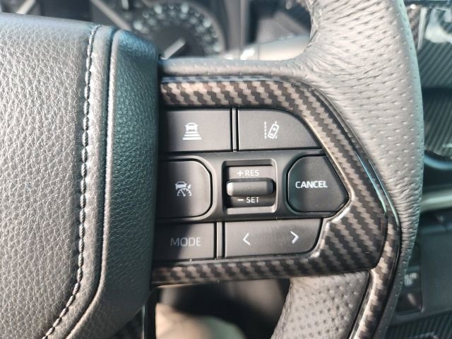 Used 2025 Toyota Tundra SR5 w/ SR5 Premium Package AWD/4WD image 31