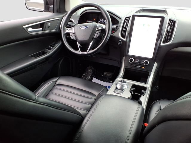 Certified 2024 Ford Edge SEL image 9