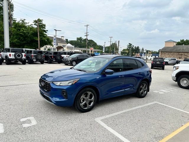 Certified 2023 Ford Escape ST-Line Select w/ Tech Pack #2 AWD/4WD image 7
