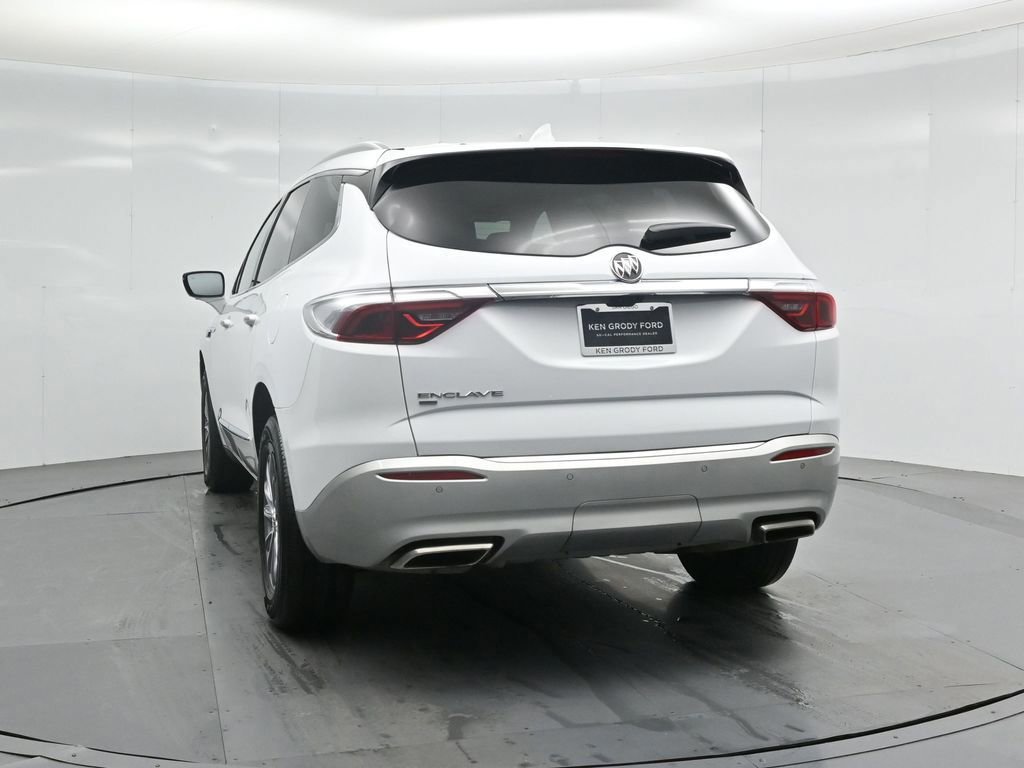 Used 2024 Buick Enclave Premium image 19