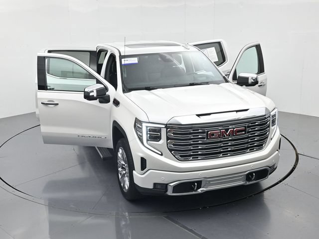 Used 2023 GMC Sierra 1500 Denali w/ Denali Reserve Package AWD/4WD image 59