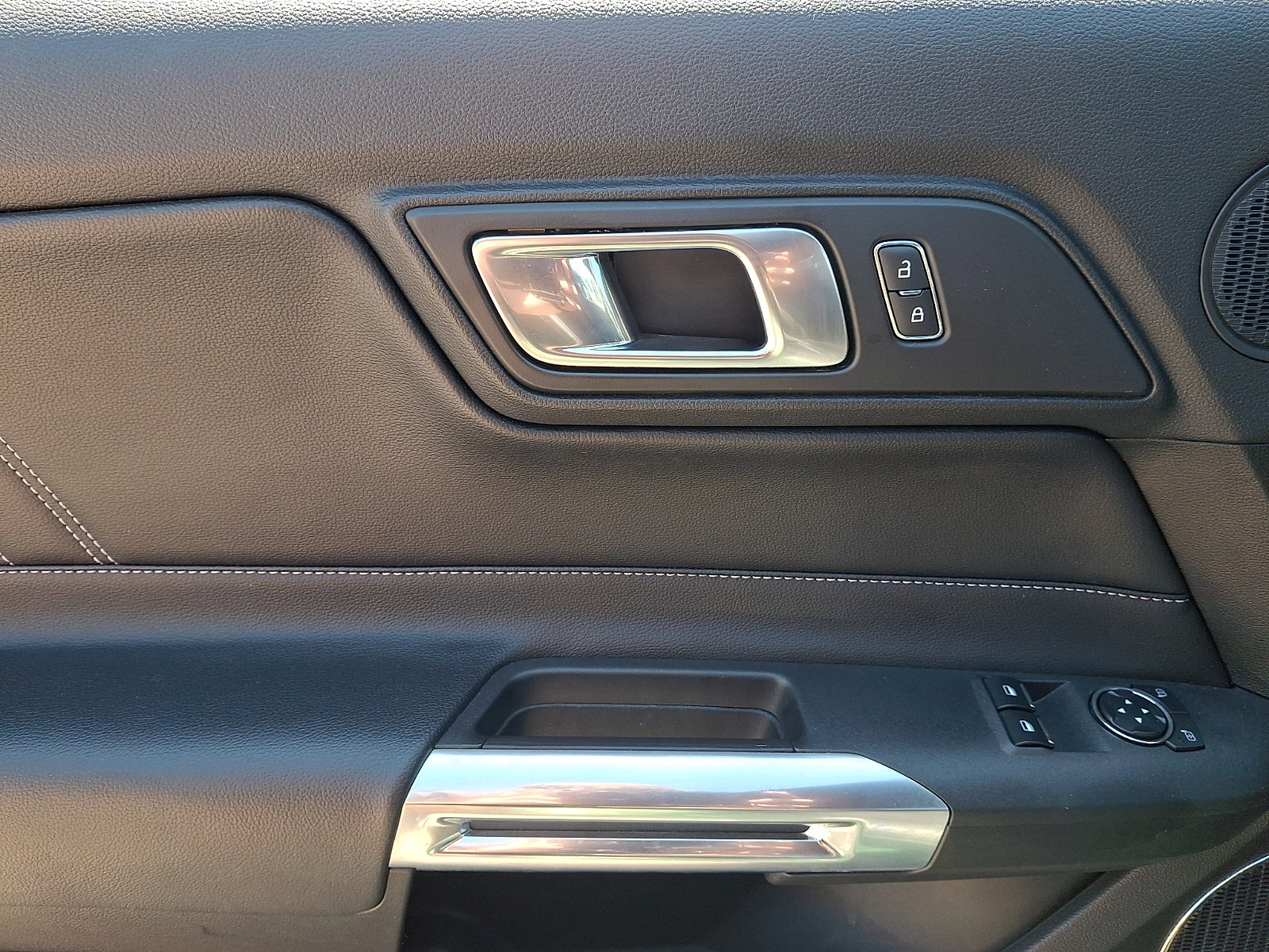 Certified 2022 Ford Mustang GT Premium RWD image 16