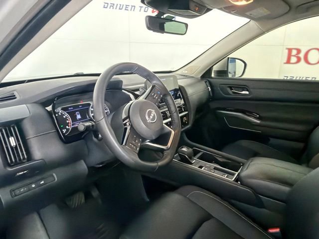 Used 2024 Nissan Pathfinder SL w/ SL Premium Package FWD image 12