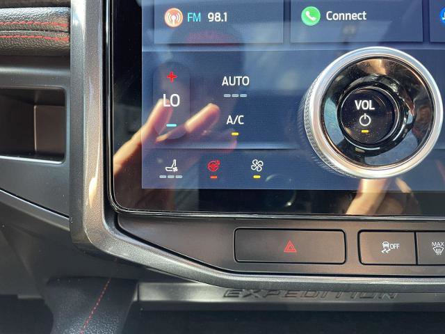 Certified 2022 Ford Expedition Limited image 32