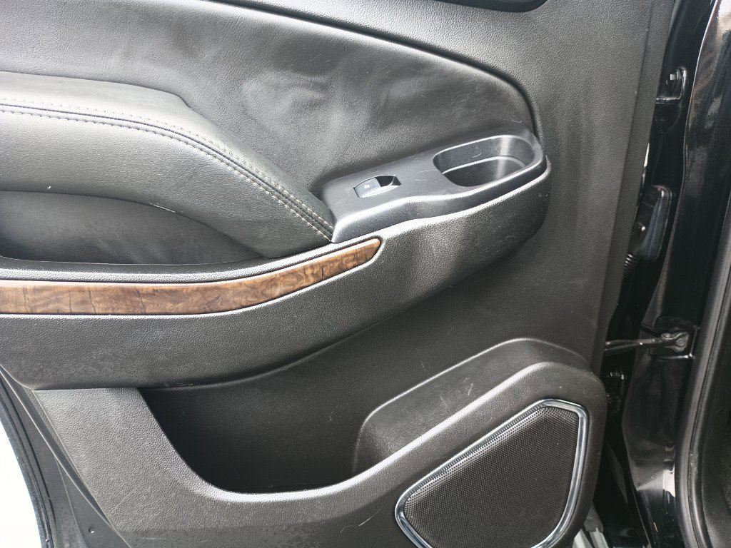 Used 2017 Chevrolet Tahoe LS w/ All-Season Package image 28