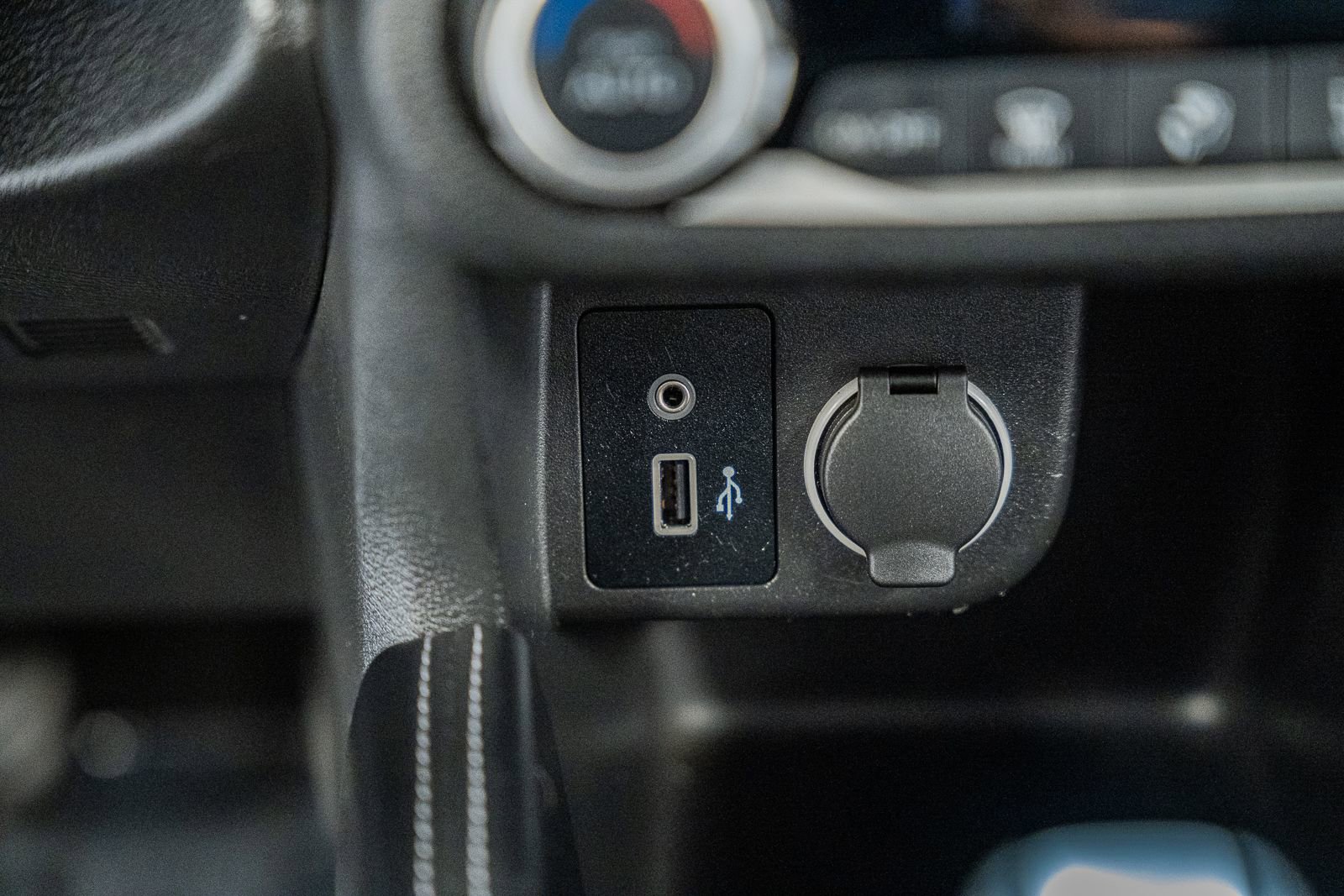 Used 2019 Nissan Kicks SV image 20