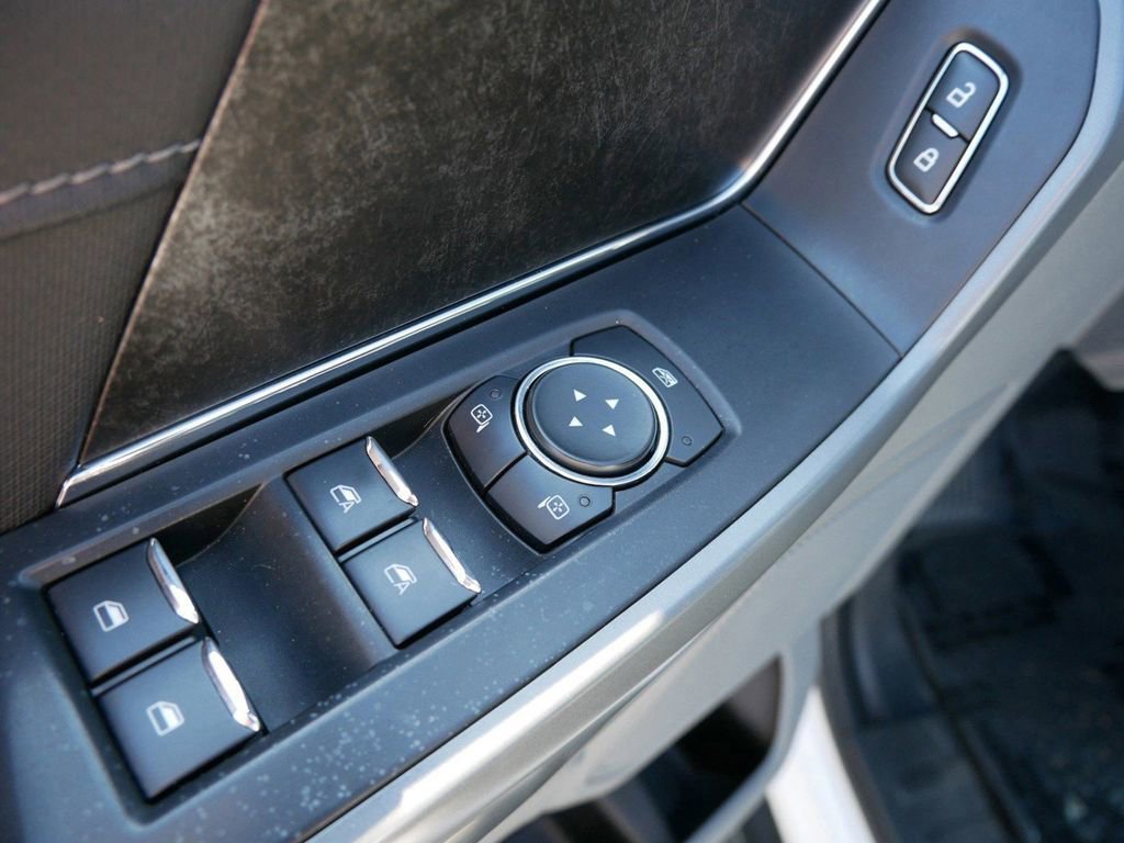 Certified 2022 Ford F150 XLT w/ Equipment Group 302A High image 10