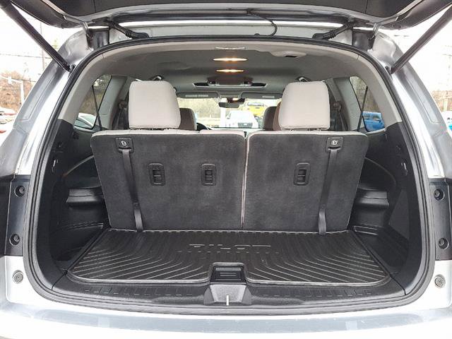 Used 2020 Honda Pilot Touring image 31