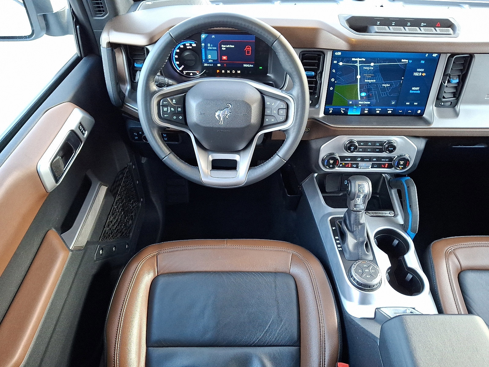 Certified 2023 Ford Bronco Outer Banks w/ Sasquatch Package image 14