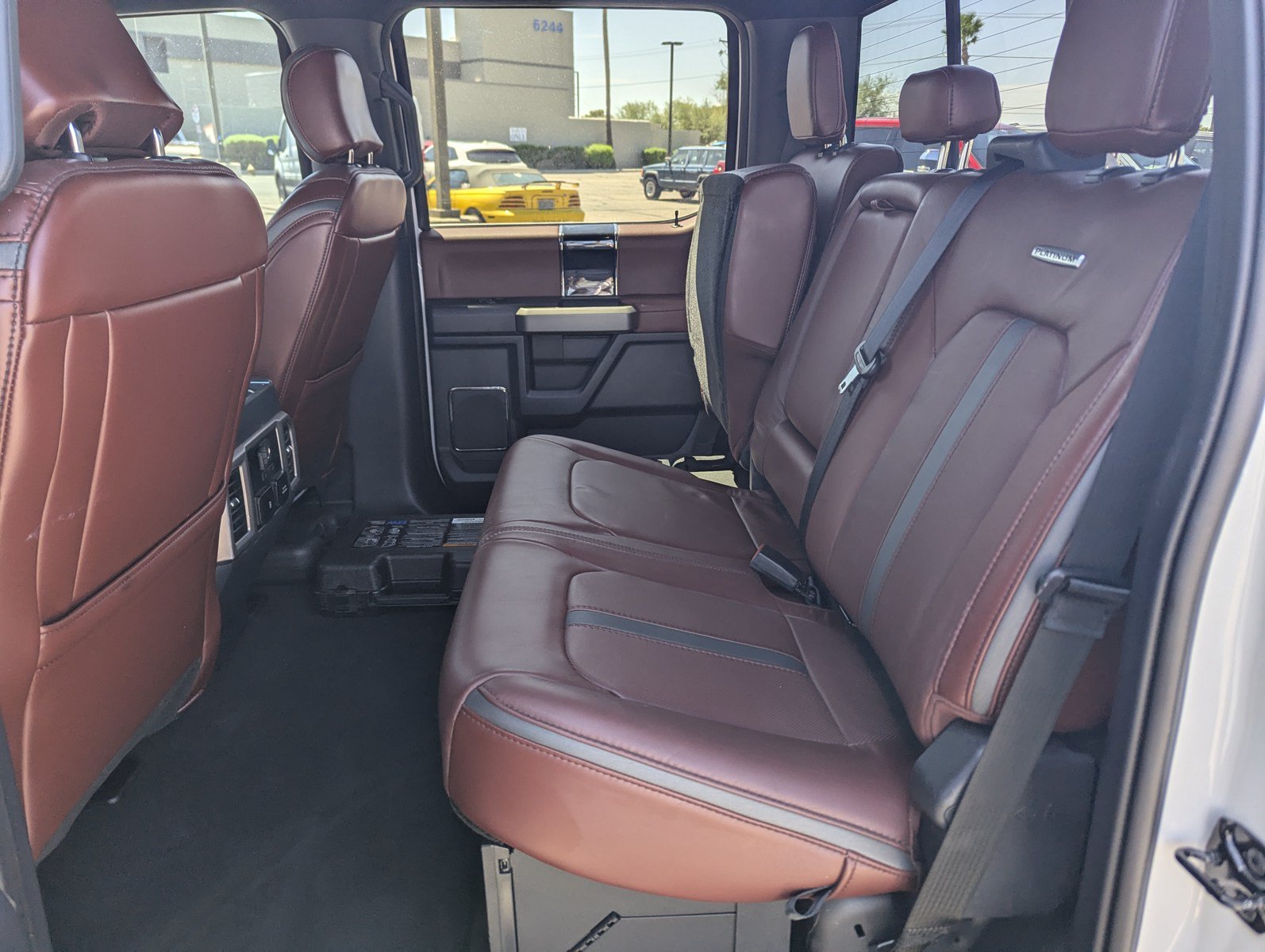 Certified 2022 Ford F350 Platinum AWD/4WD image 9