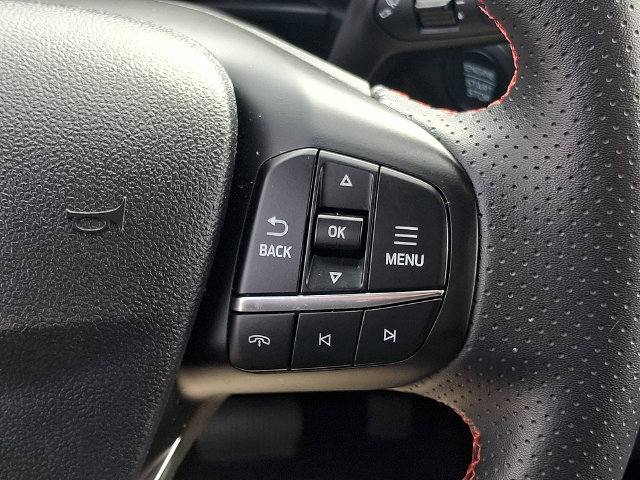 Certified 2025 Ford Escape ST-Line FWD image 23