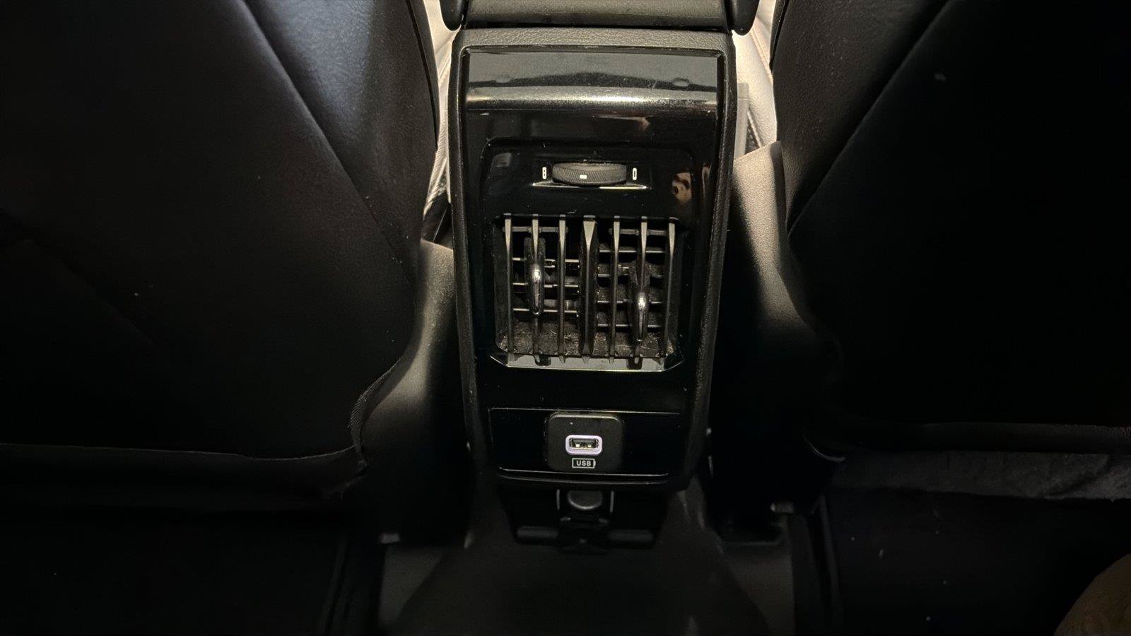 Used 2022 Jeep Compass Latitude w/ Sun and Sound Group AWD/4WD image 23
