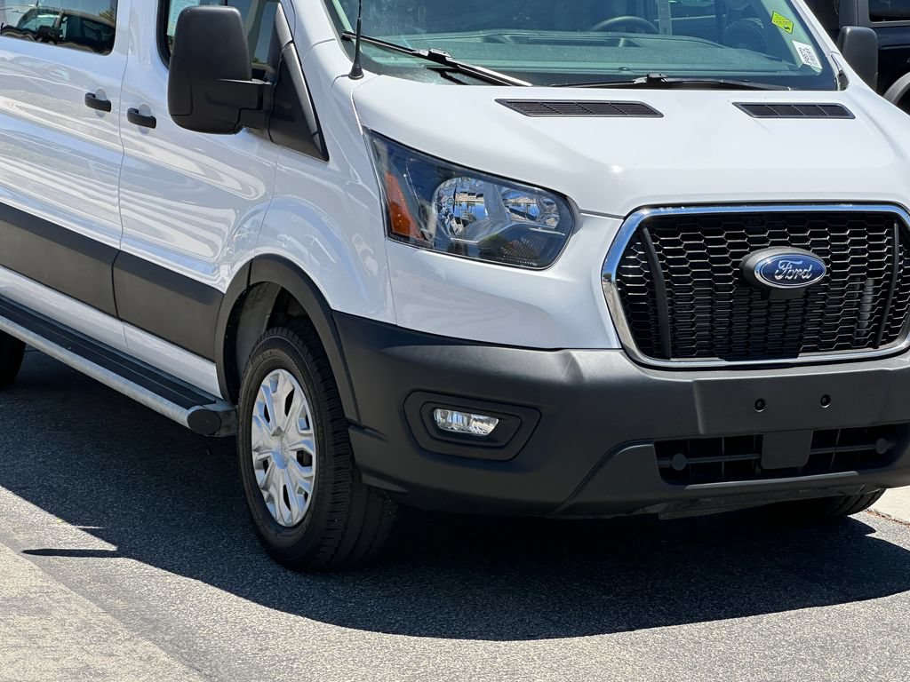 Certified 2025 Ford Transit 250 Low Roof w/ Exterior Upgrade Package RWD image 11