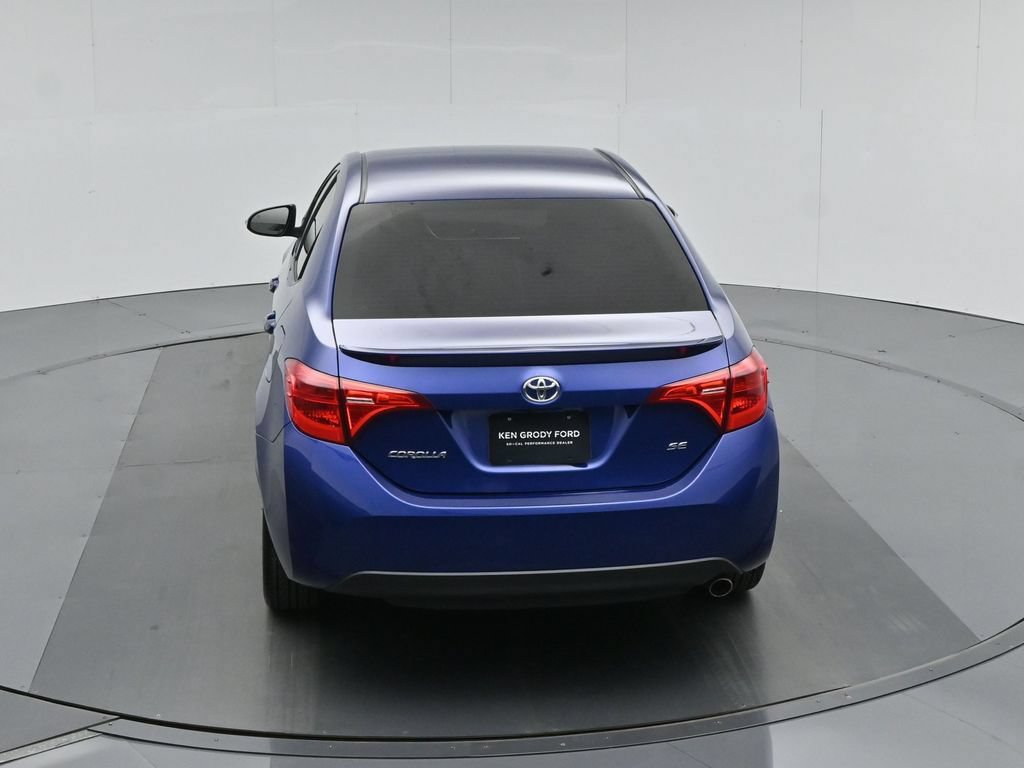 Used 2017 Toyota Corolla SE w/ Carpet Mat Package (TMS) FWD image 40