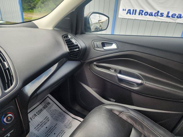 Certified 2017 Ford Escape Titanium AWD/4WD image 16