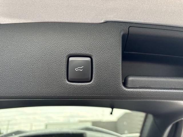 Certified 2024 Ford Escape ST-Line w/ Tech Pack #1 AWD/4WD image 25
