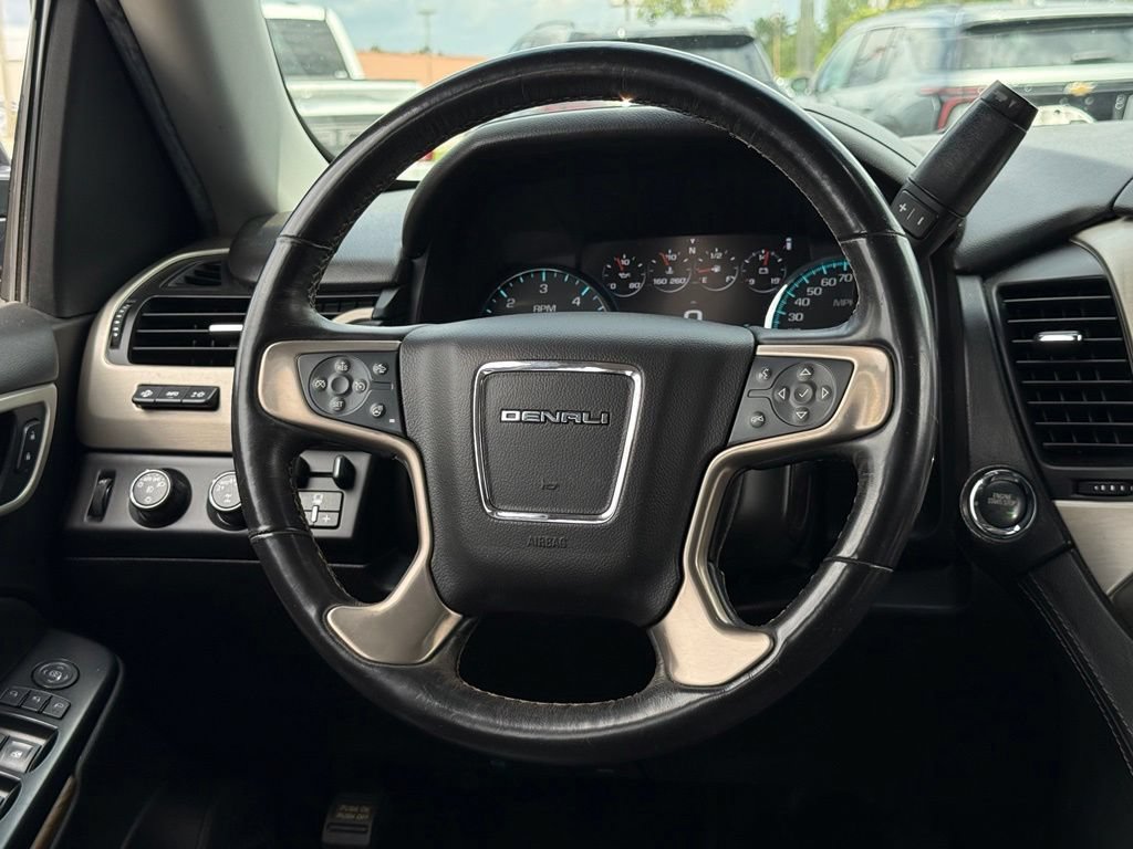 Used 2018 GMC Yukon Denali w/ Denali Ultimate Package AWD/4WD image 8