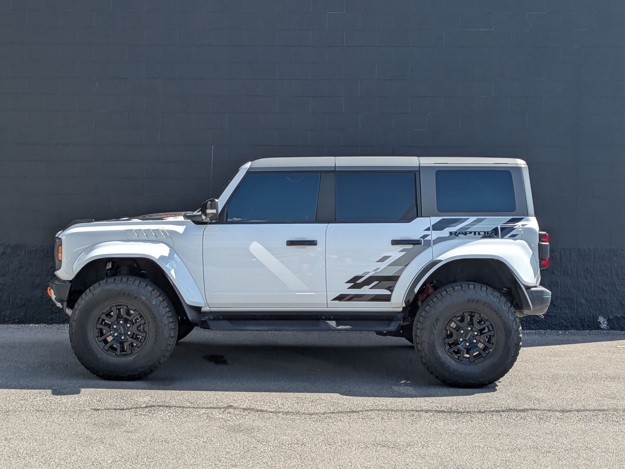 Certified 2024 Ford Bronco Raptor AWD/4WD image 12