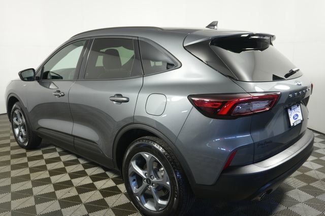 Certified 2025 Ford Escape ST-Line image 2
