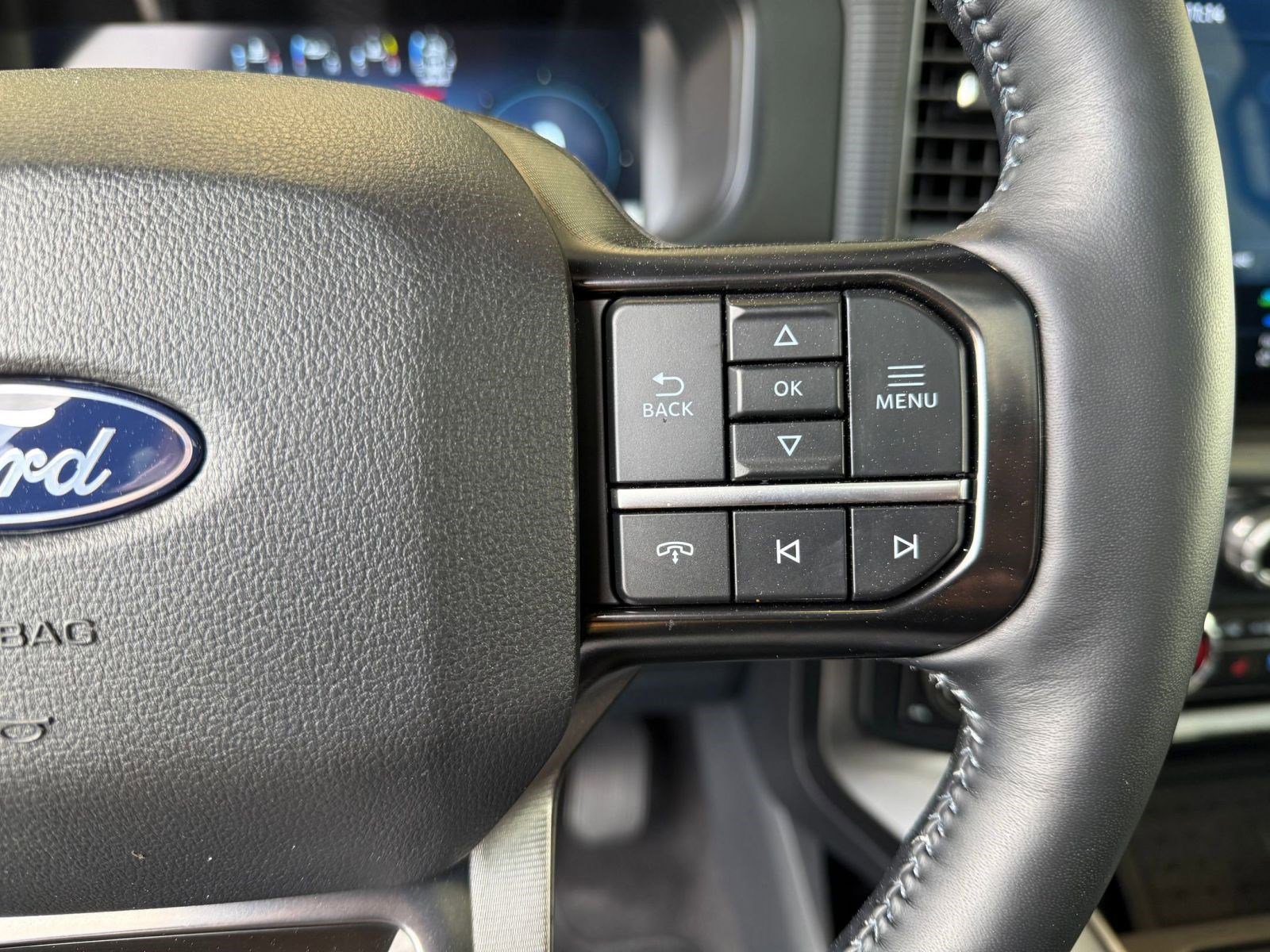 Certified 2025 Ford F150 Platinum w/ Equipment Group 702A High image 26