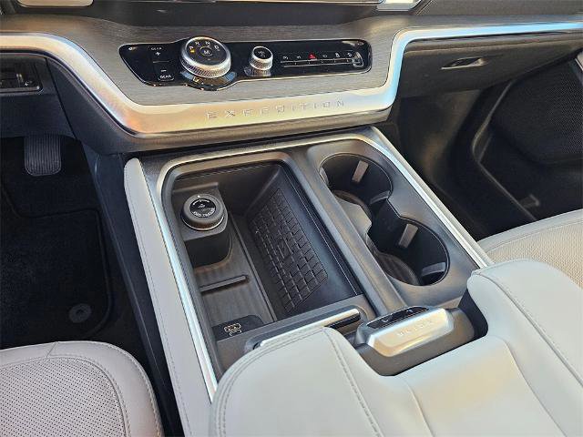 Certified 2025 Ford Expedition Max Platinum image 24