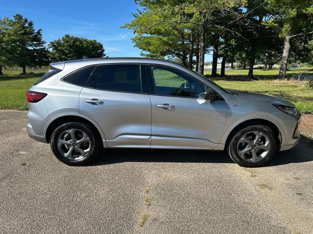 Certified 2024 Ford Escape ST-Line w/ Tech Pack #1 AWD/4WD image 10