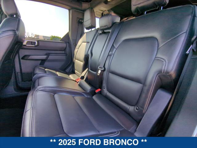 Certified 2025 Ford Bronco Outer Banks AWD/4WD image 21