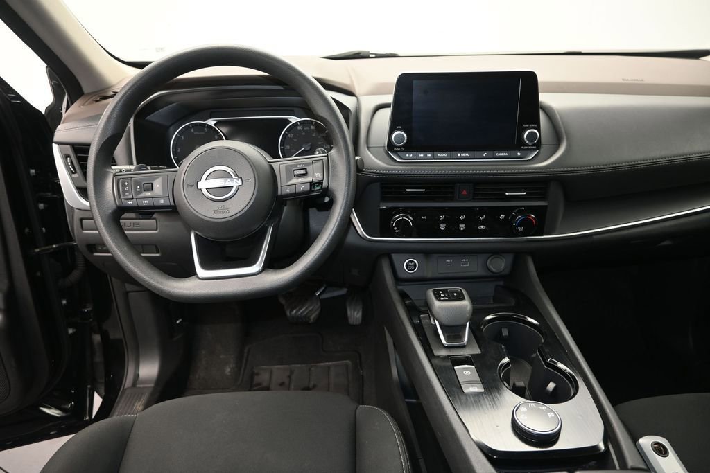 Used 2023 Nissan Rogue S AWD/4WD image 16