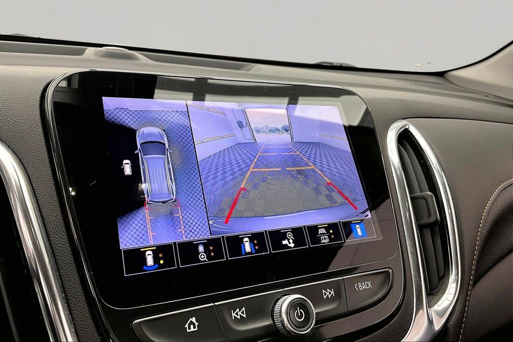 Used 2023 Chevrolet Equinox Premier AWD/4WD image 21