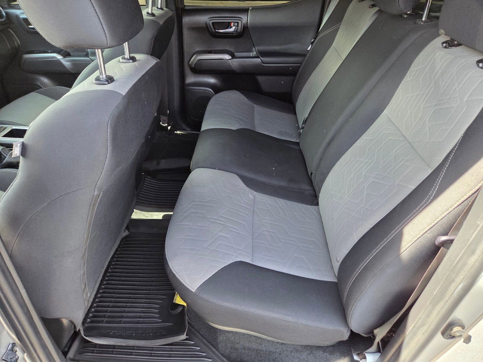 Used 2023 Toyota Tacoma TRD Off-Road w/ Technology Package AWD/4WD image 11