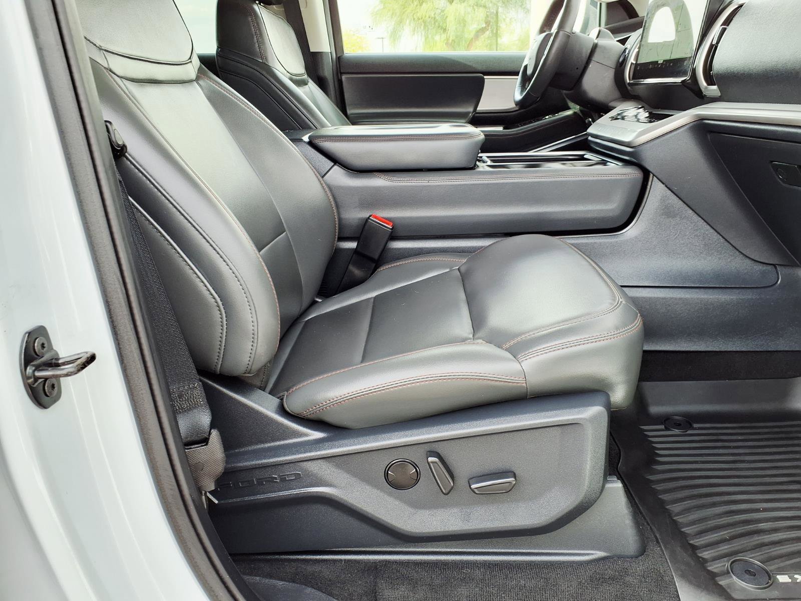 Certified 2025 Ford Expedition Max Active AWD/4WD image 11