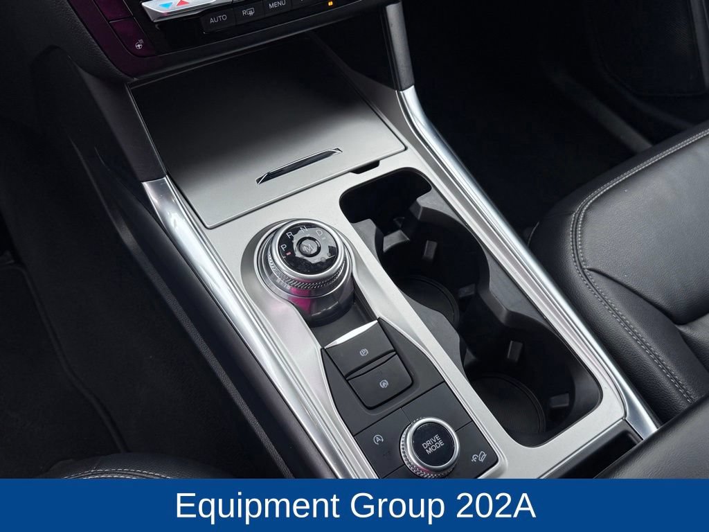 Certified 2020 Ford Explorer XLT w/ Equipment Group 202A AWD/4WD image 19