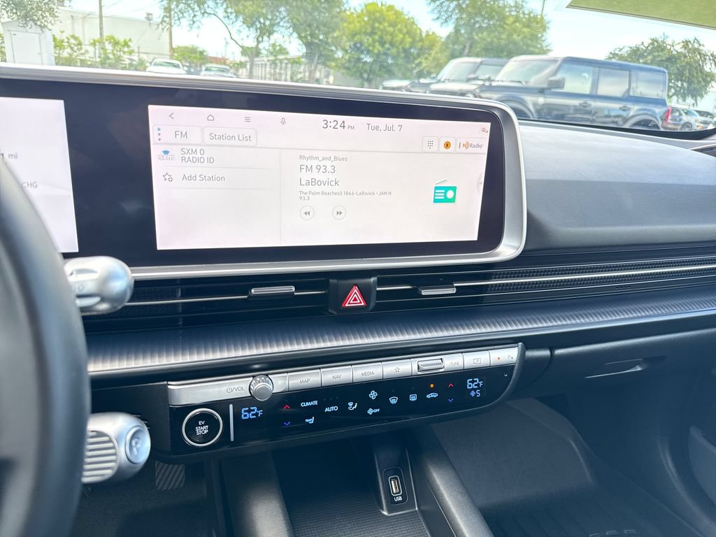 Used 2024 Hyundai Ioniq 6 SE RWD image 20