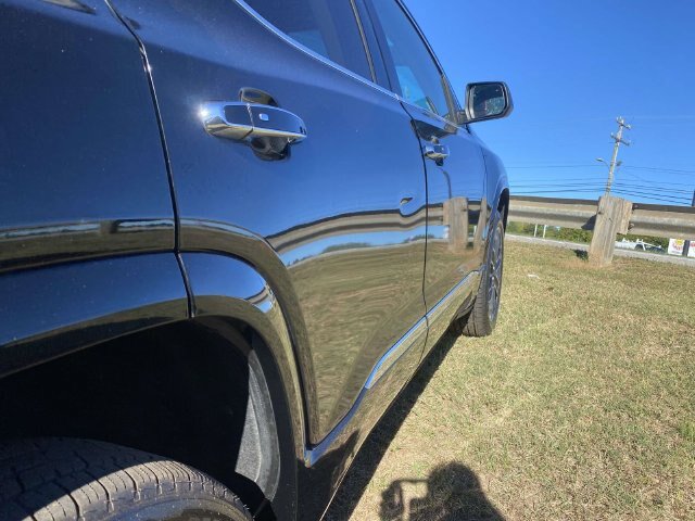 Used 2018 GMC Acadia Denali w/ Technology Package AWD/4WD image 8