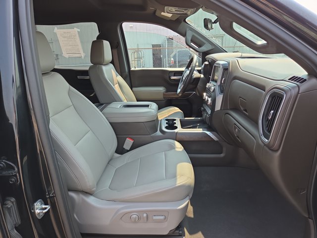Used 2021 GMC Sierra 1500 SLT w/ Technology Package AWD/4WD image 16