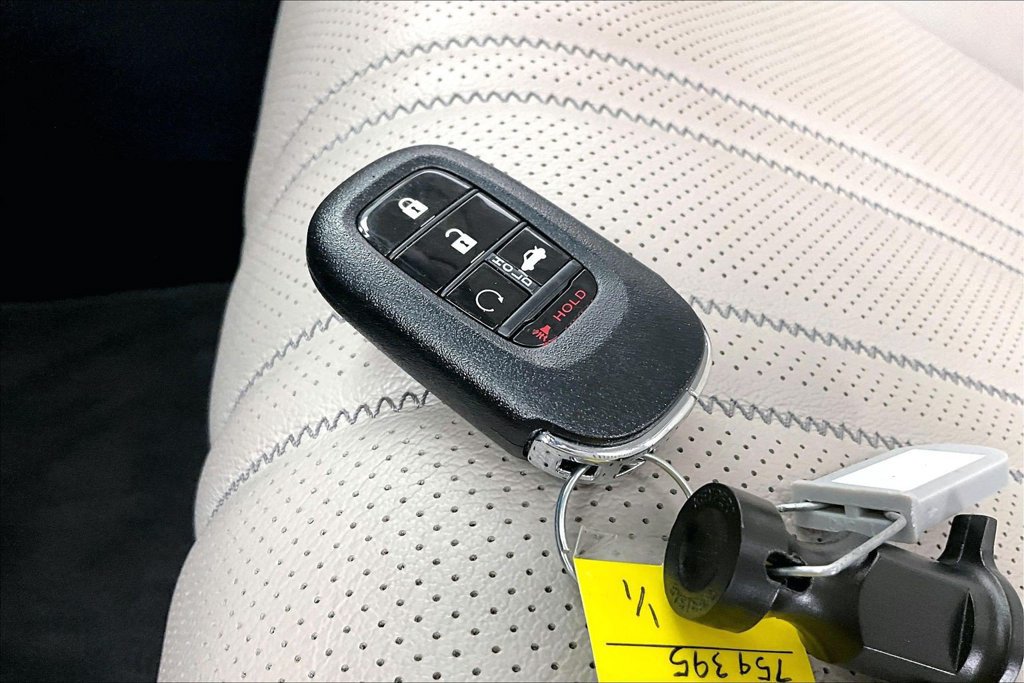 Used 2024 Honda HR-V EX-L image 11