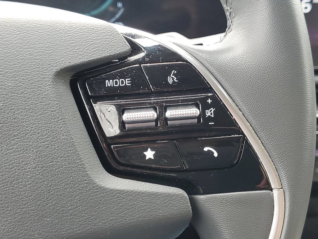 Used 2023 Kia Niro EX FWD image 24