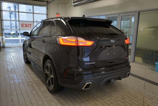 Certified 2020 Ford Edge ST w/ Cold Weather Package AWD/4WD image 11