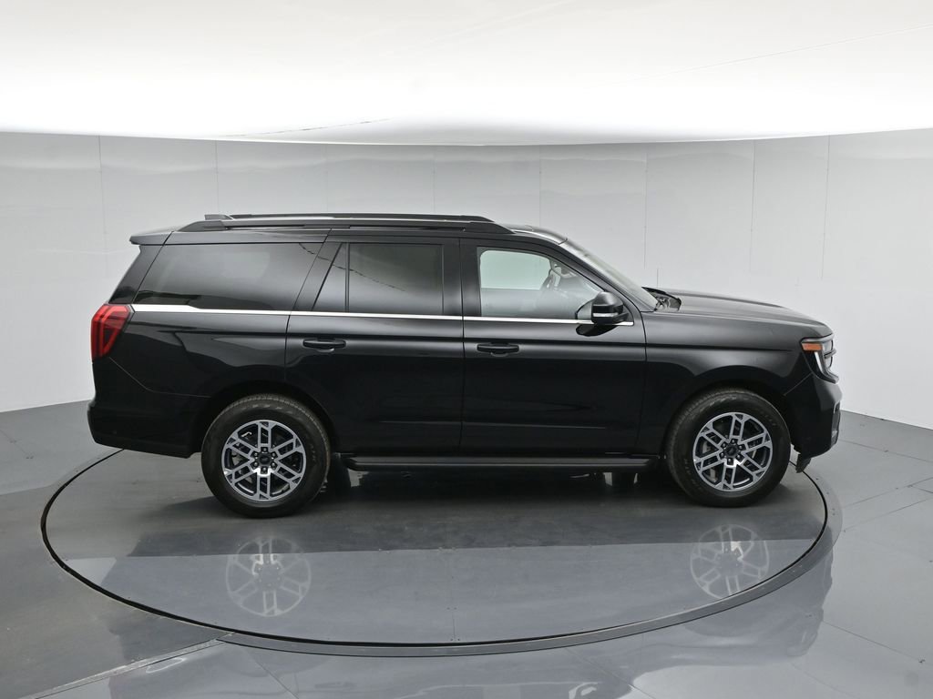 Certified 2025 Ford Expedition Active AWD/4WD image 46