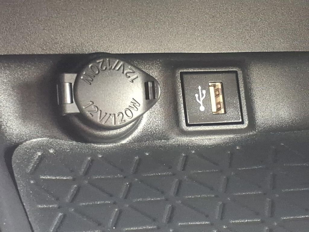 Used 2024 Toyota RAV4 XLE Premium FWD image 24