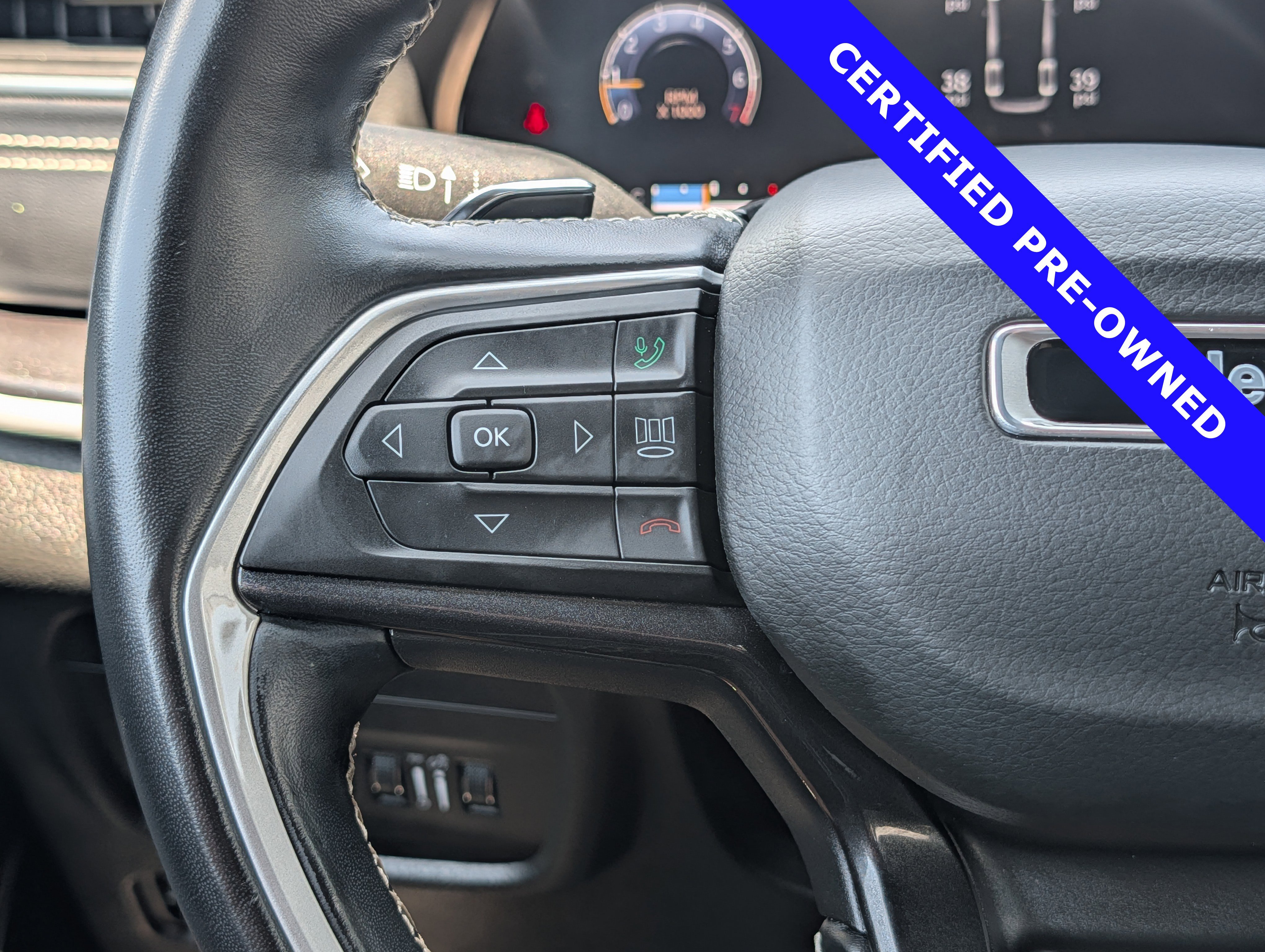 Used 2021 Jeep Grand Cherokee L Laredo AWD/4WD image 26