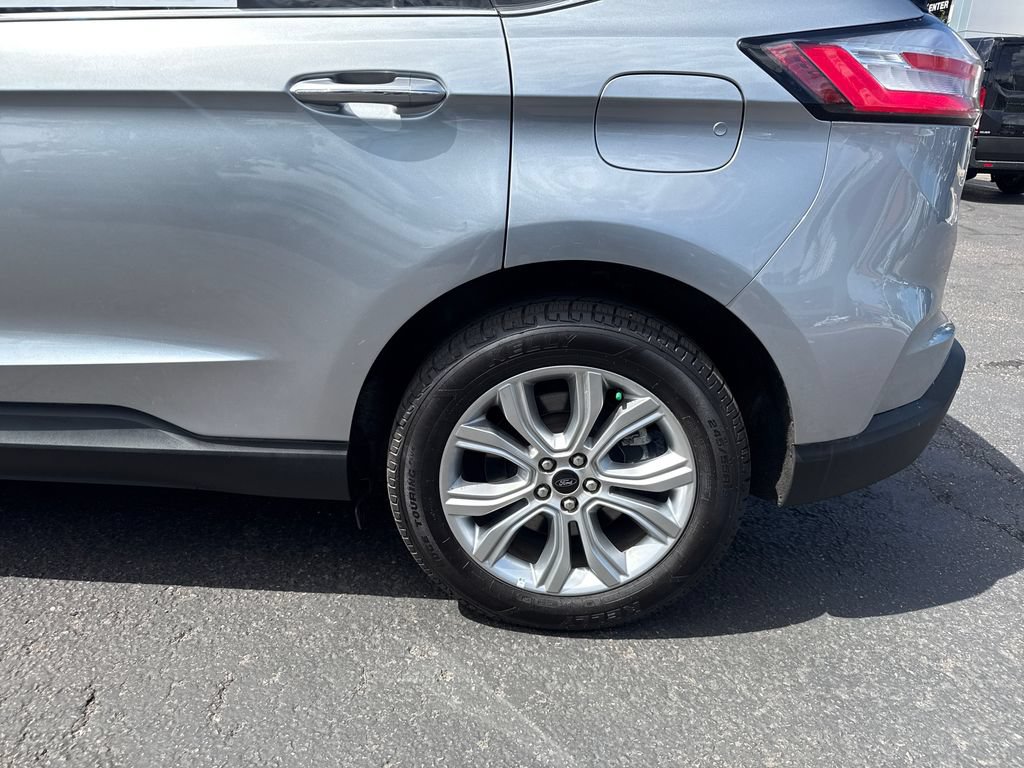 Certified 2023 Ford Edge Titanium AWD/4WD image 36