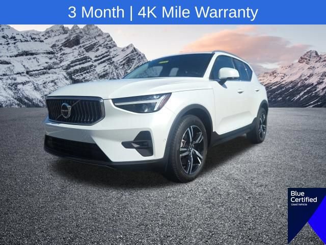 Used 2023 Volvo XC40 B5 Plus AWD/4WD video 2
