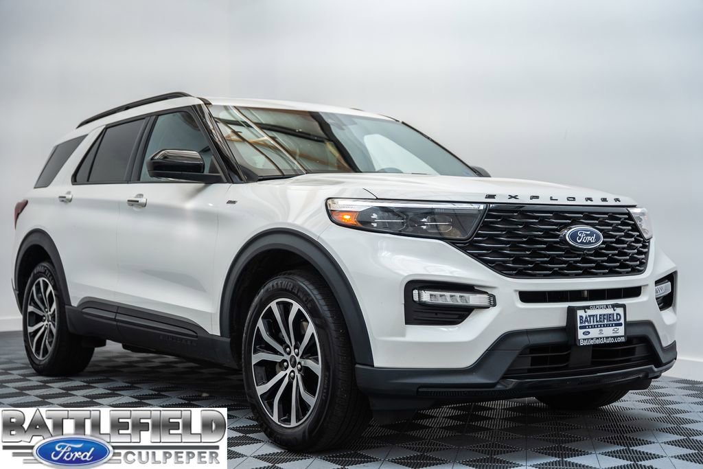 Certified 2022 Ford Explorer ST-Line w/ Class IV Trailer Tow Package