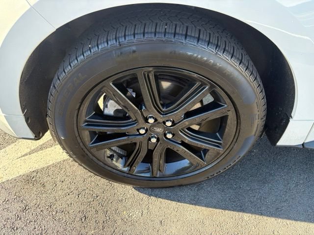 Certified 2022 Ford Edge ST-Line w/ Class II Trailer Tow Package AWD/4WD image 12