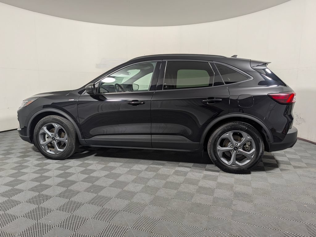 Certified 2025 Ford Escape ST-Line FWD image 5