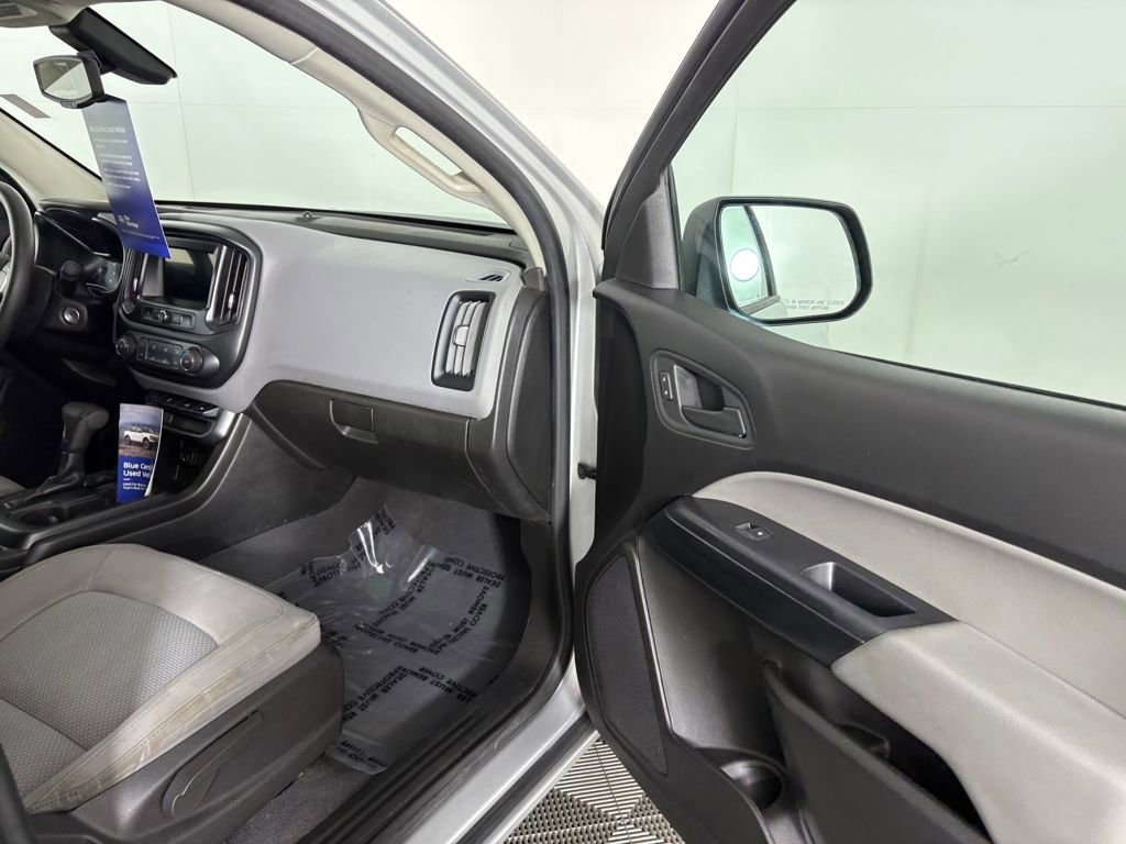 Used 2019 Chevrolet Colorado W/T w/ Custom Special Edition image 32