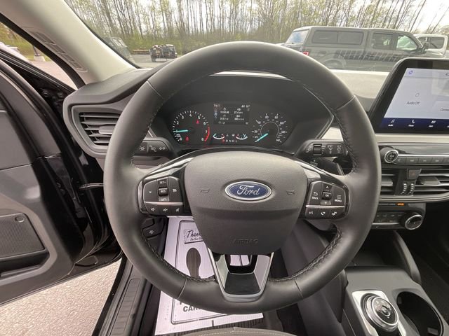 Certified 2022 Ford Escape SE w/ Cold Weather Package AWD/4WD image 15